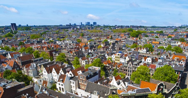 Een huis kopen in Amsterdam Alleen als je er ook zelf gaat wonen