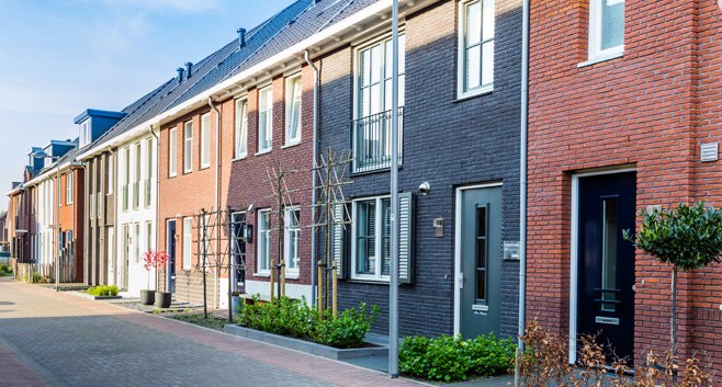 Minister Ollongren komt met strengere regels voor de verhuur van woningen