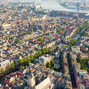 Honderden panden die investeerder Blackstone in Amsterdam kocht staan leeg