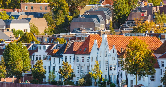 CBS Huurders zijn veel meer kwijt aan woonlasten dan huiseigenaren