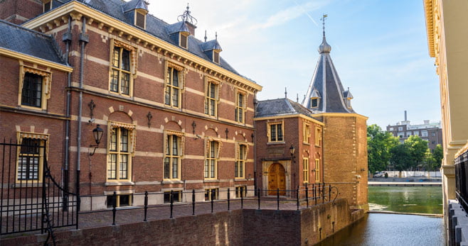 Renovatie Binnenhof pas in 2028 gereed