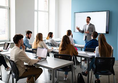 Vastgoedopleiding bij Vastgoed Business School over projectontwikkeling en vastgoedprojecten